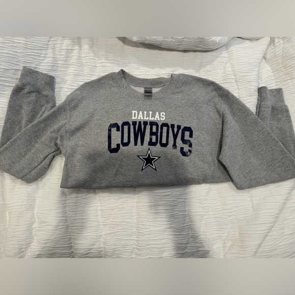 Gildan Sweaters - NFL Cowboys Crewneck